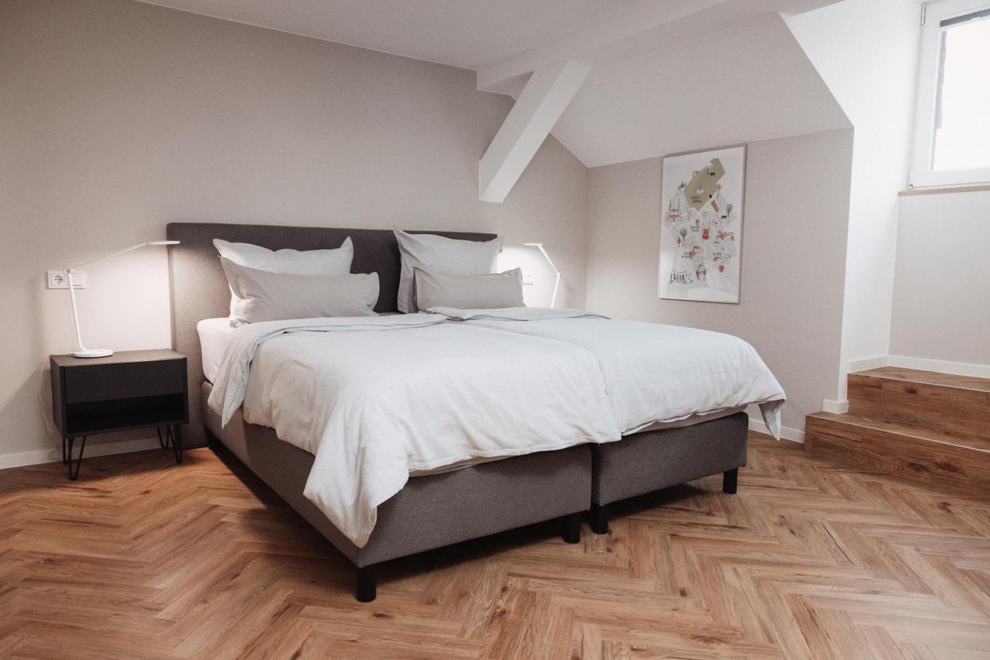 Dom Apartment III - Modern & Zentral Mit Kostenfreiem Parkplatz فولدا المظهر الخارجي الصورة